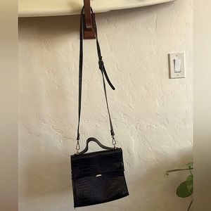 Crossbody bag